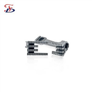 ओवरलॉक सिलाई मशीन के लिए फ़ीड कुत्ते